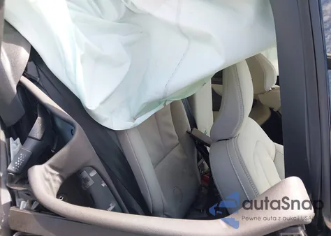 2025 Volvo Xc40 Plus z USA, uszkodzony, nr VIN YV4L12UE5S2566400